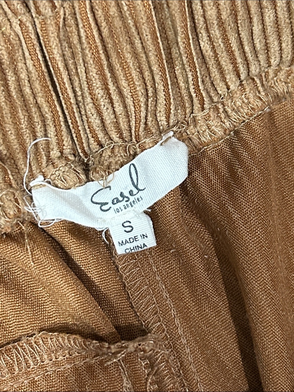 Easel Los Angelos Tan Corduroy Elastic Waist and ankle Pants with pockets, sz S - Picture 2 of 7